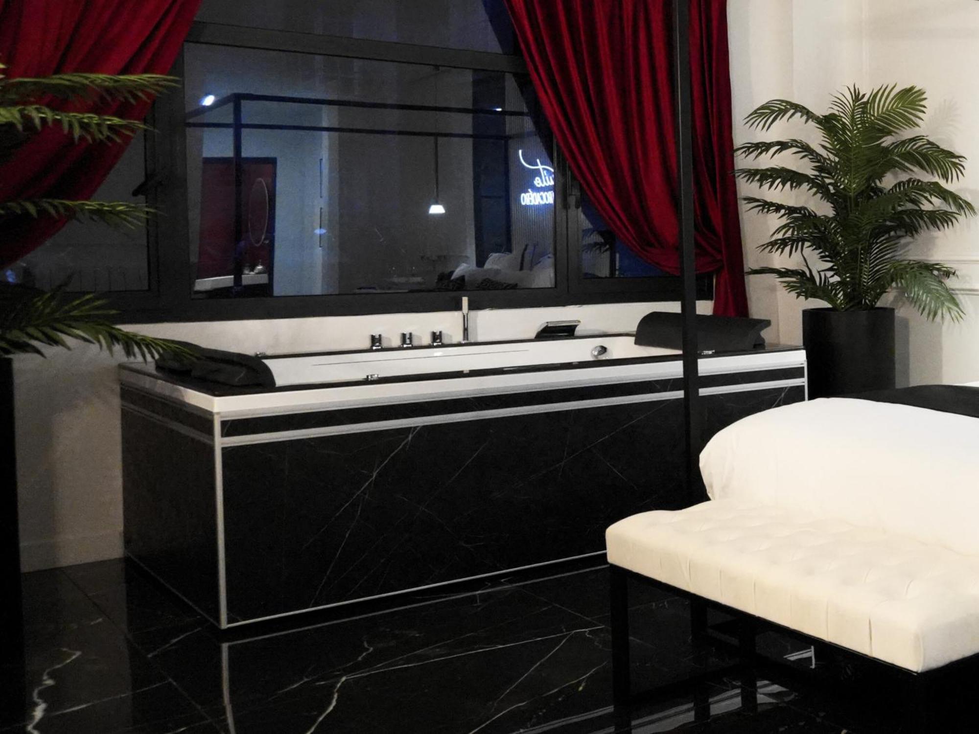 La Suite Trocadero - Jacuzzi Privatif ปารีส ภายนอก รูปภาพ